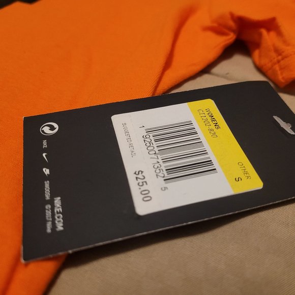 Nike WOMEN'S "JUST DO IT" GRAPHIC TEE SHIRT - Picture 2 of 6